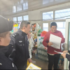 五大连池市公安局反诈中心联合新发中心派出所开展乡村反诈宣传活动